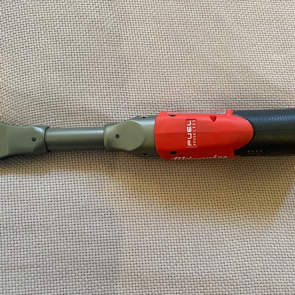 Milwaukee 3/8" ratchet Tool Only - Picture 2 of 7